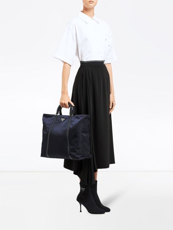 Prada logo plaque tote bag - Image 2