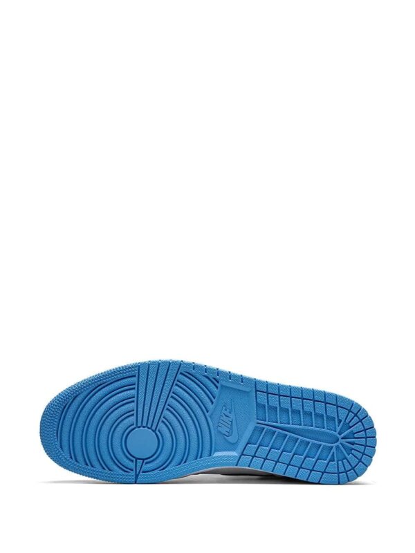 Jordan  Air Jordan 1 Retro High OG "University Blue" sneakers - Image 4