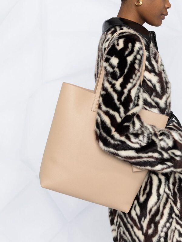Saint Laurent logo-print leather tote bag - Image 3