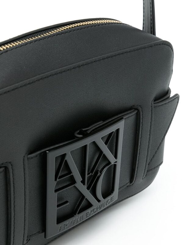 Armani Exchange logo-plaque detail crossbody bag - Image 4