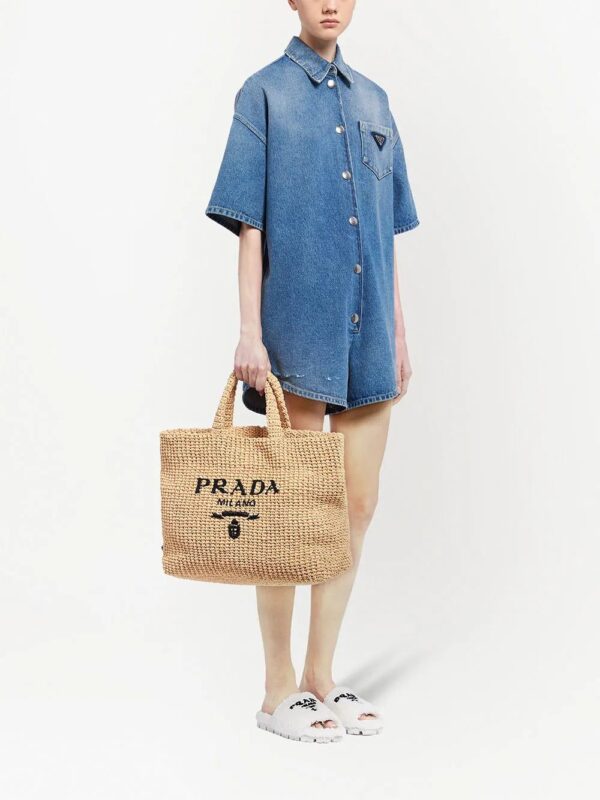Prada  logo-embroidered raffia tote bag - Image 2