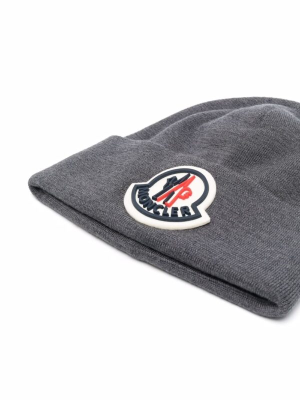 Moncler logo-patch wool beanie - Image 2