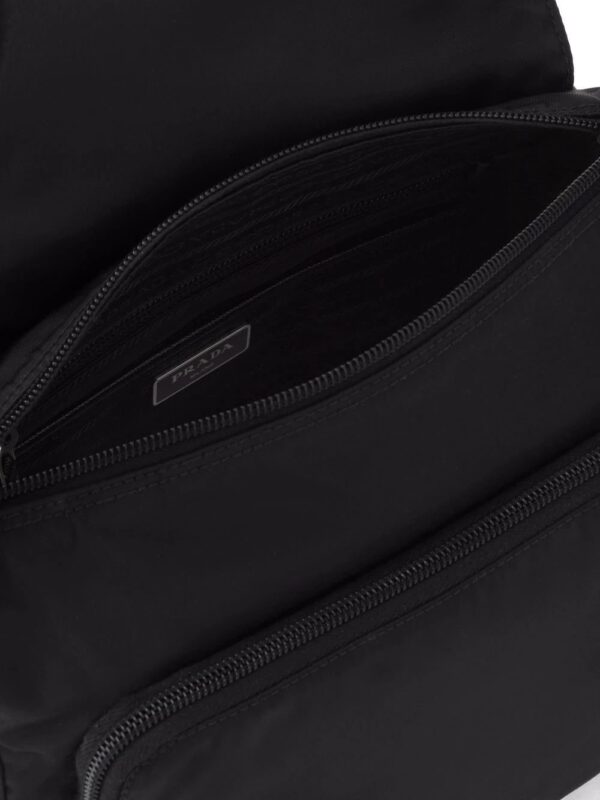 Prada  Re-Nylon triangle logo-plaque shoulder bag - Image 4
