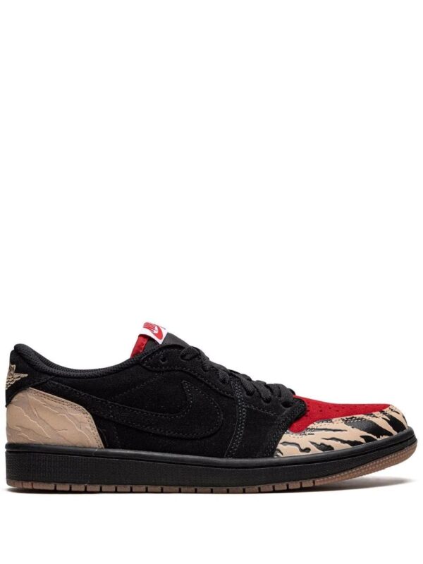 Jordan  x Solefly Air Jordan 1 Low SP "Carnivore" sneakers