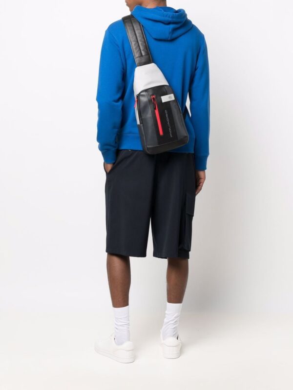 PIQUADRO Urban mono sling bag - Image 2