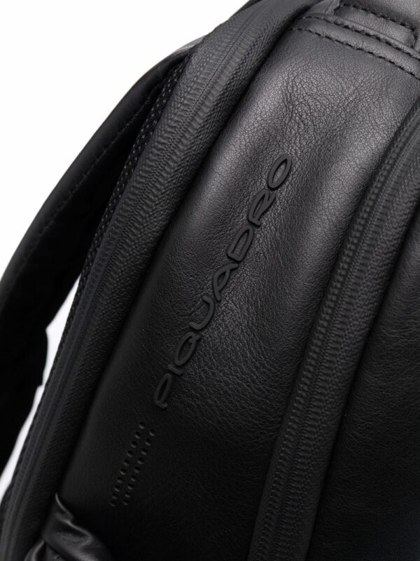 PIQUADRO logo-embossed backpack - Image 4