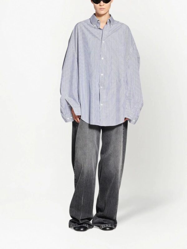 Balenciaga  twisted-sleeve oversized shirt - Image 2
