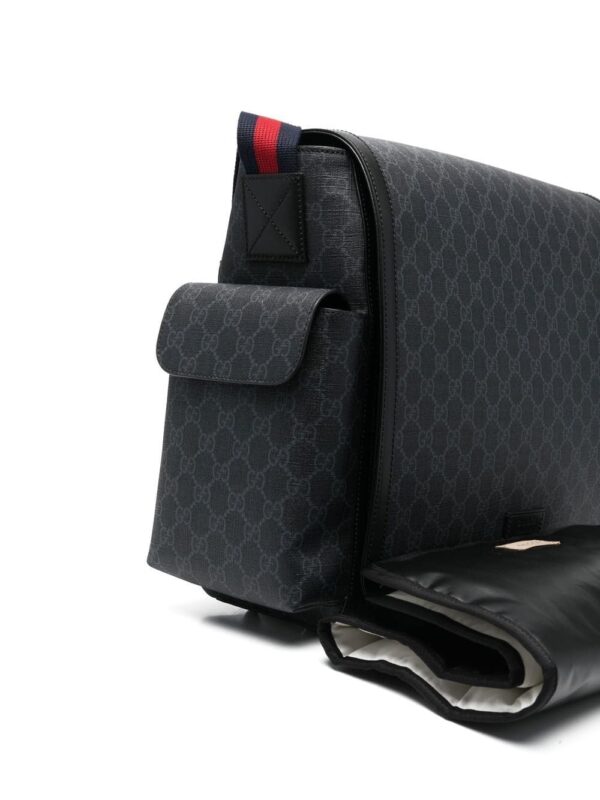 Gucci GG Supreme changing bag - Image 2