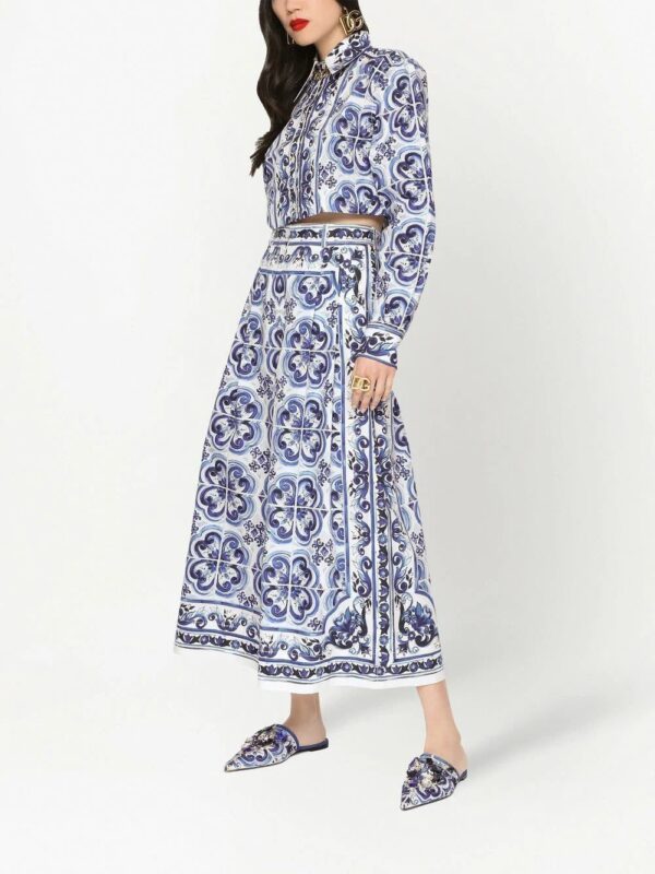 Dolce & Gabbana  Majolica-print cropped shirt - Image 3