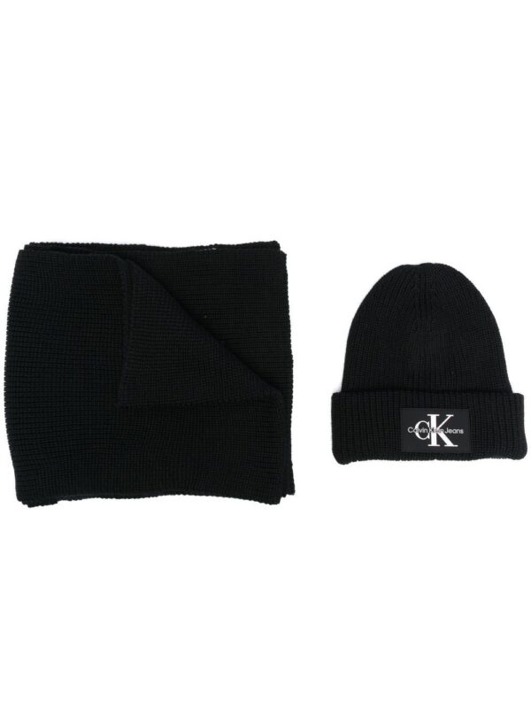 Calvin Klein logo-patch beanie and scarf set