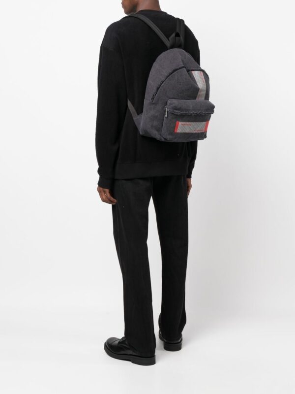 Heron Preston logo-patch distressed backpack - Image 2