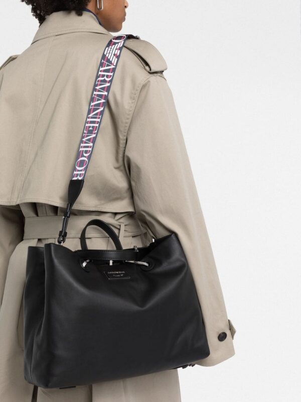 Emporio Armani logo-plaque leather tote bag - Image 3