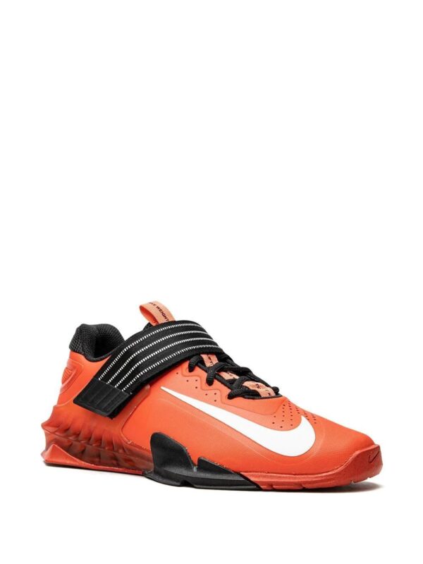 Nike  Savaleos low-top sneakers - Image 2