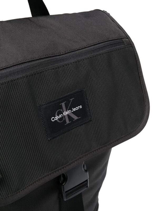 Calvin Klein logo-patch buckled backpack - Image 4