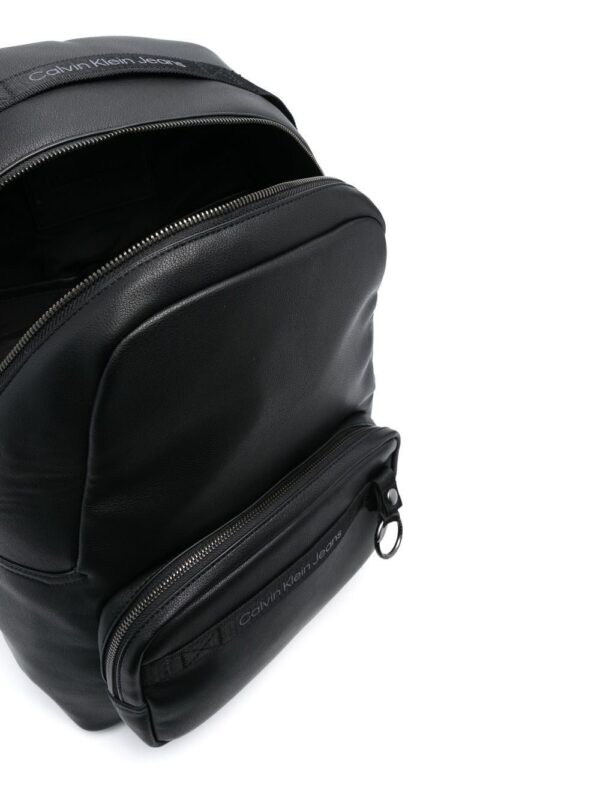 Calvin Klein logo-detail zip-up backpack - Image 4
