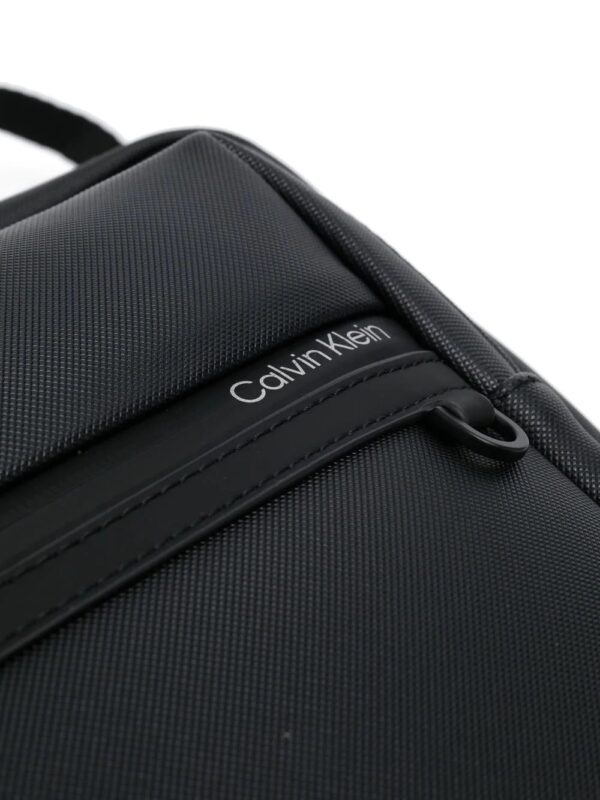 Calvin Klein zip fastening briefcase backpack - Image 4