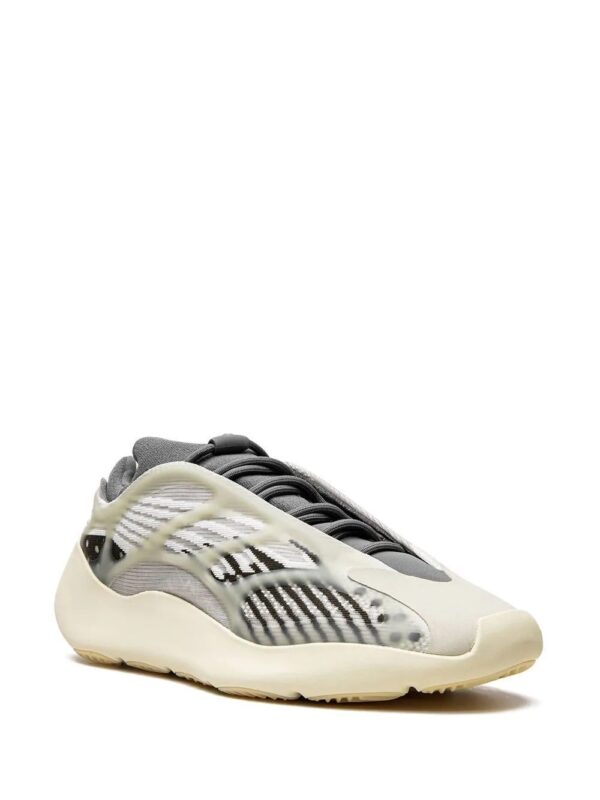 adidas Yeezy  YEEZY 700 V3 "Fade Salt" sneakers - Image 2