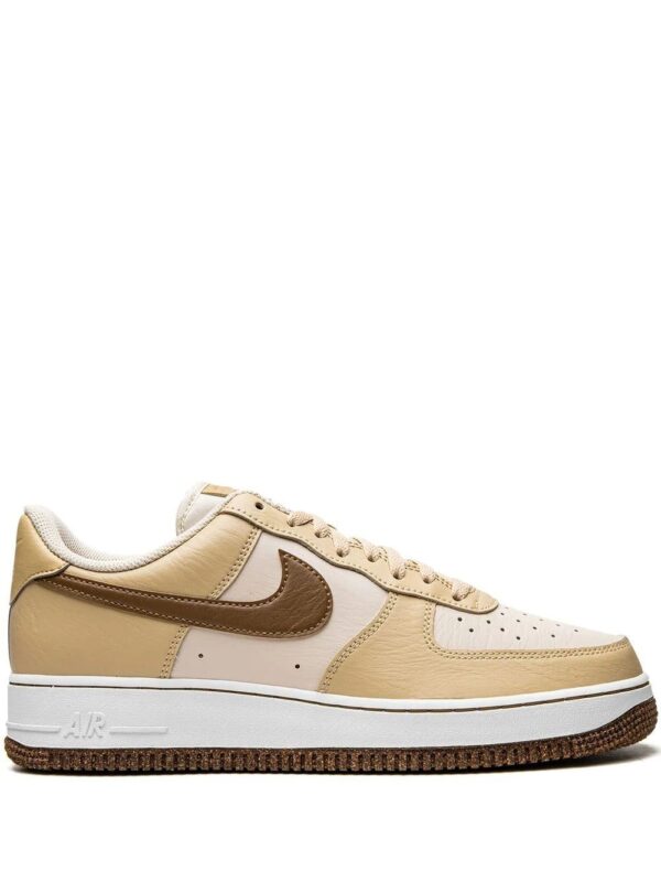 Nike  Air Force 1 Low '07 LV8 sneakers