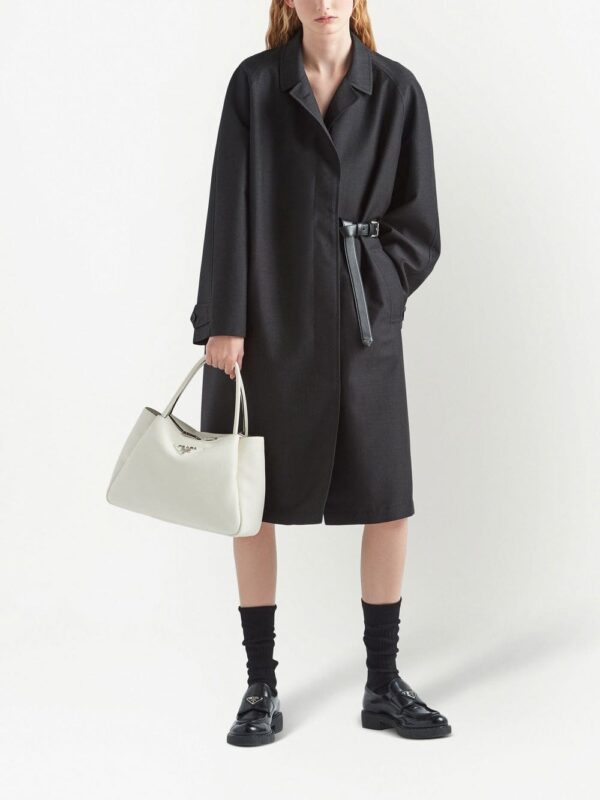 Prada large logo-plaque tote bag - Image 2