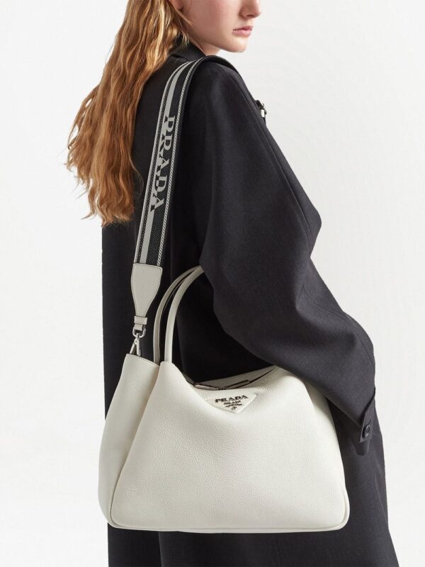 Prada large logo-plaque tote bag - Image 3