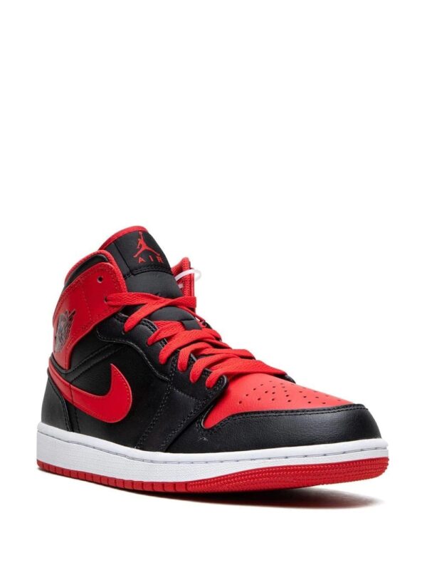 Jordan  Air Jordan 1 Mid "Alternate Bred" sneakers - Image 2