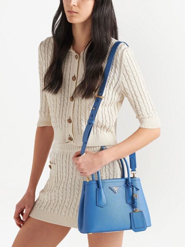 Prada leather logo-patch shoulder bag - Image 2