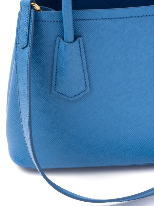 Prada leather logo-patch shoulder bag - Image 4