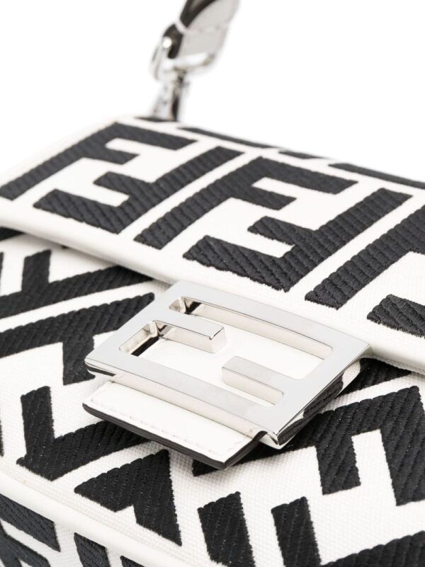 FENDI Baguette crossbody bag - Image 5