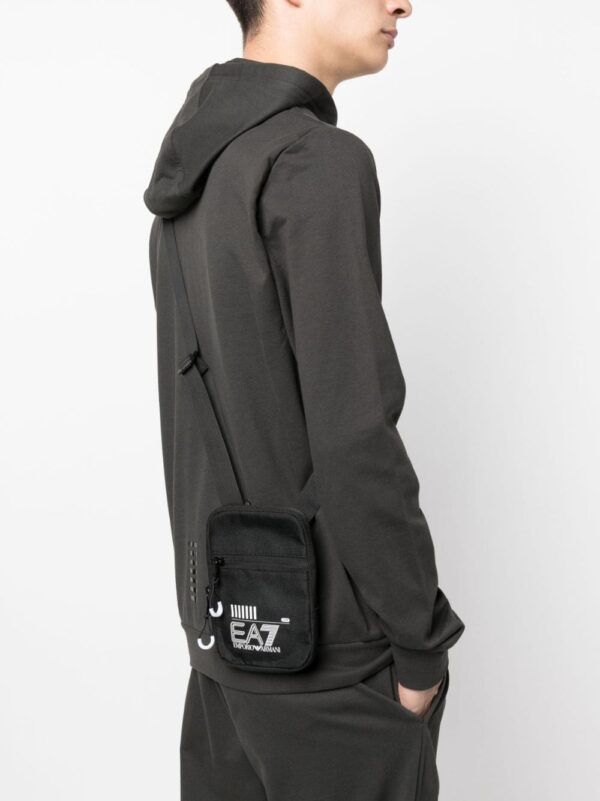 Ea7 Emporio Armani logo-print messenger bag - Image 2