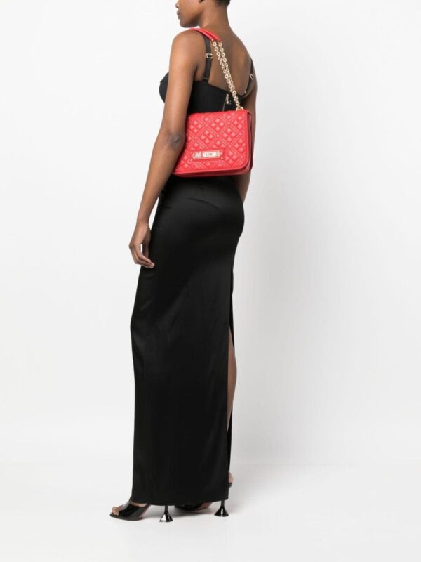 Love Moschino logo-plaque quilted shoulder bag - Image 2