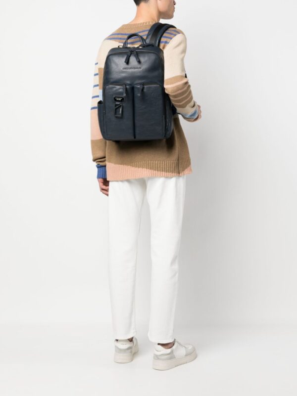 PIQUADRO logo-lettering leather backpack - Image 2