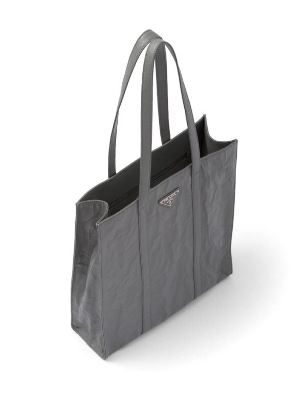 Prada logo-plaque tote bag - Image 5