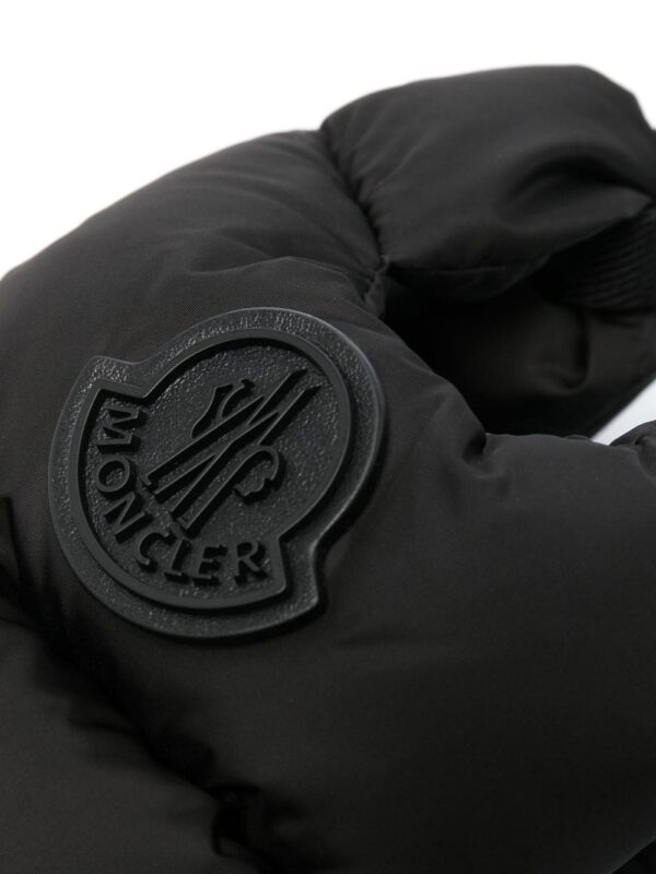 Moncler Legere quilted crossbody bag - Image 5