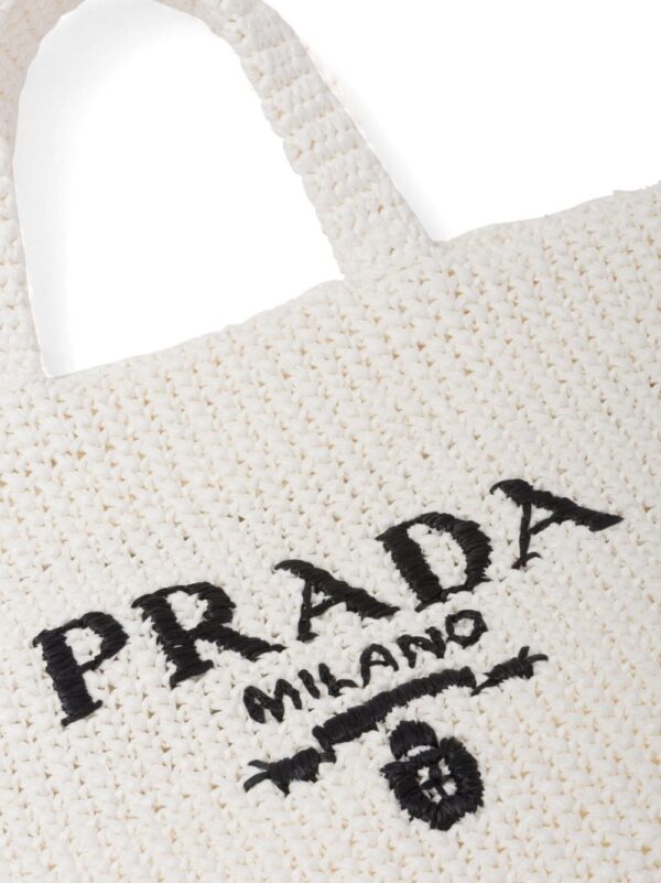 Prada logo-embroidered raffia tote bag - Image 4