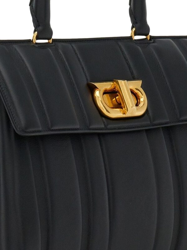 Ferragamo Gancini flip-lock leather tote bag - Image 4
