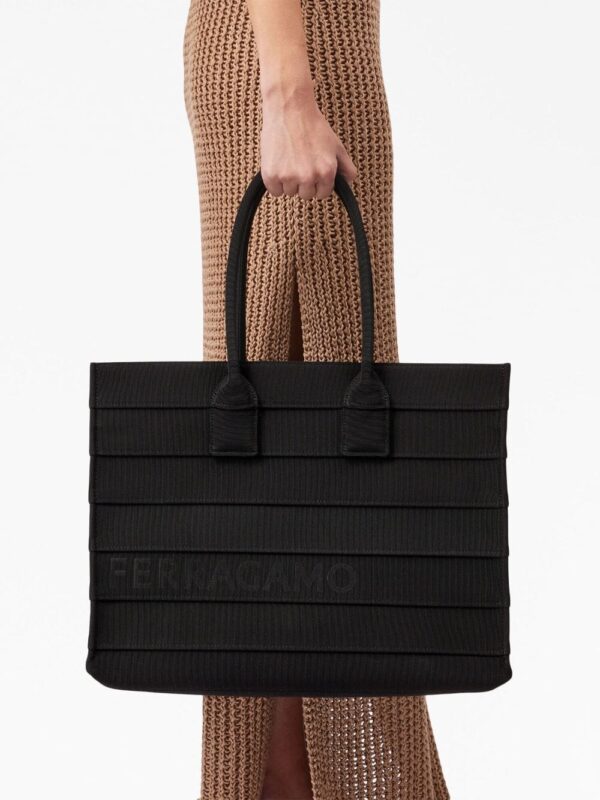 Ferragamo logo-print overlapped-panel tote bag - Image 2