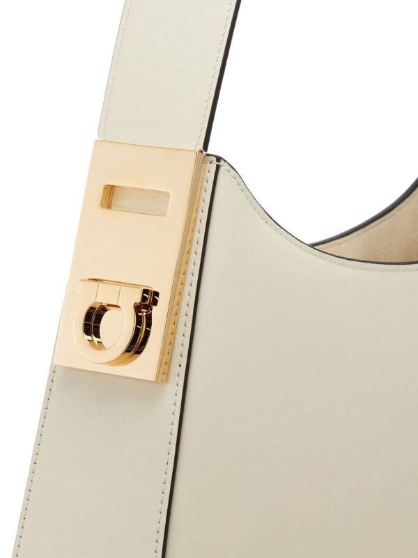 Ferragamo medium Hobo leather bag - Image 5
