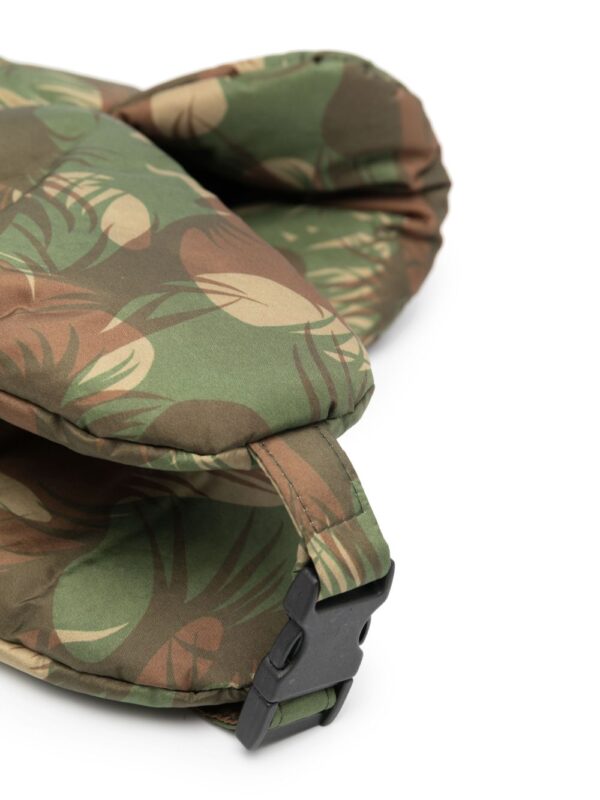Moschino camouflage-print padded hat - Image 2