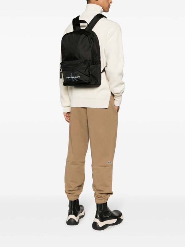 Calvin Klein Jeans Essentials Campus logo-print backpack - Image 2