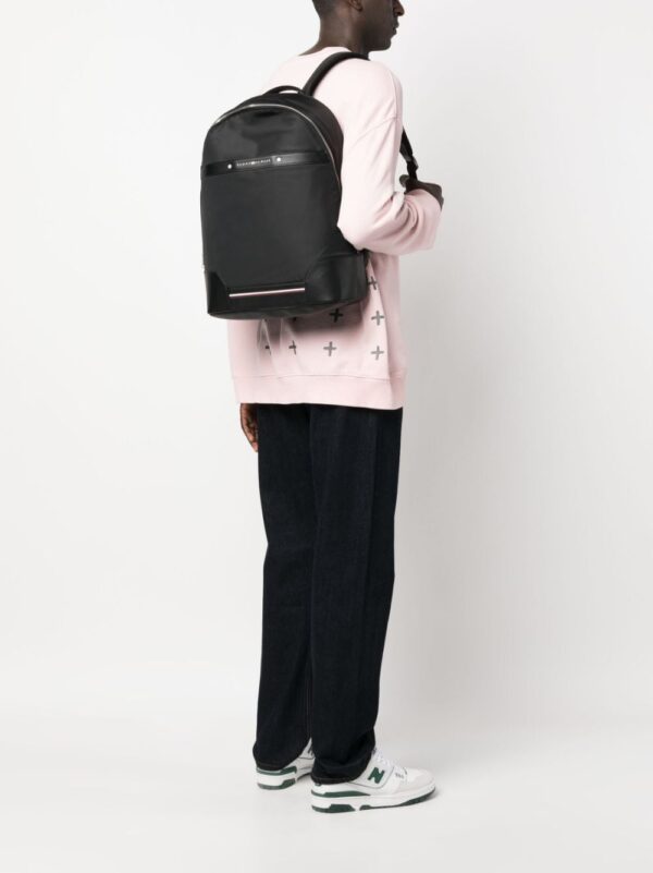 Tommy Hilfiger Central Repreve logo-lettering backpack - Image 5