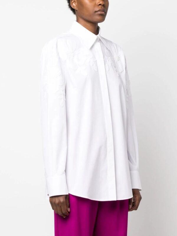 Valentino Garavani  floral-appliqué cotton shirt - Image 3