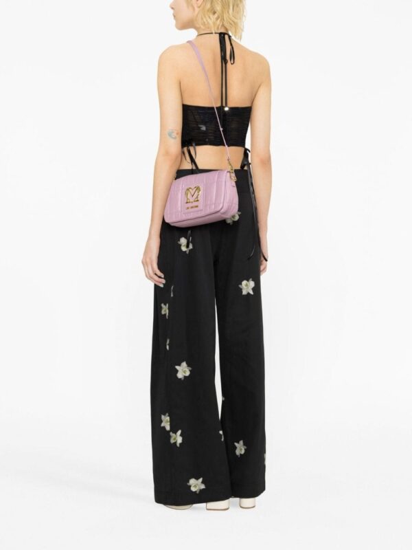 Love Moschino logo-plaque padded crossbody bag - Image 2