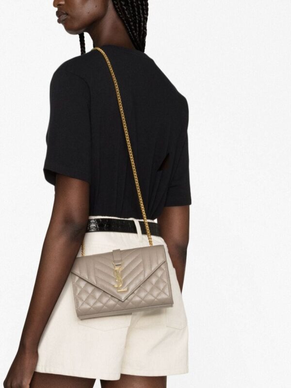 Saint Laurent Envelope small leather crossbody bag - Image 3