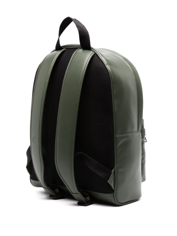 Calvin Klein Jeans logo-print smooth-texture backpack - Image 3
