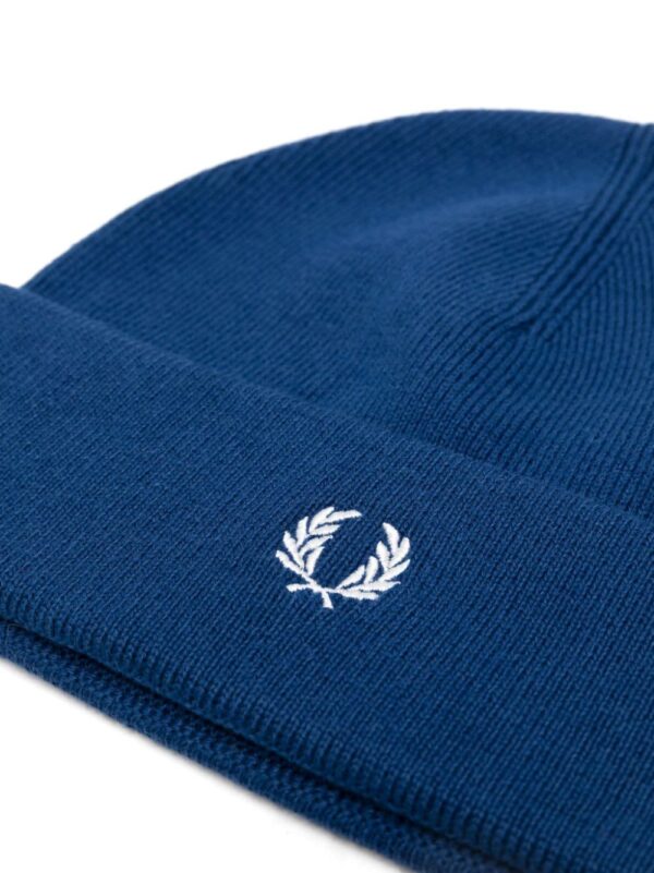 Fred Perry logo-embroidered ribbed-knit beanie - Image 2