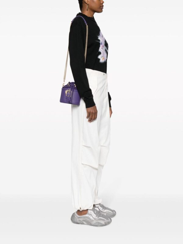 Versace Jeans Couture logo-engraved decorative-buckle bucket bag - Image 2