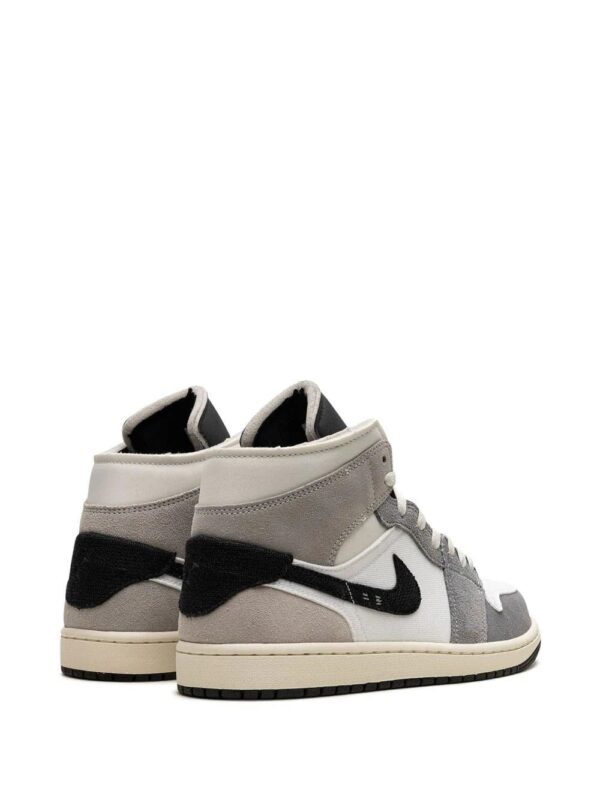 Jordan  Air Jordan 1 Mid SE Craft "Cement Grey" sneakers - Image 3