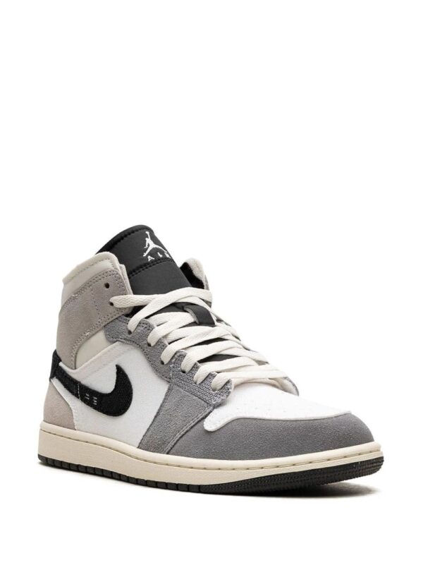Jordan  Air Jordan 1 Mid SE Craft "Cement Grey" sneakers - Image 2