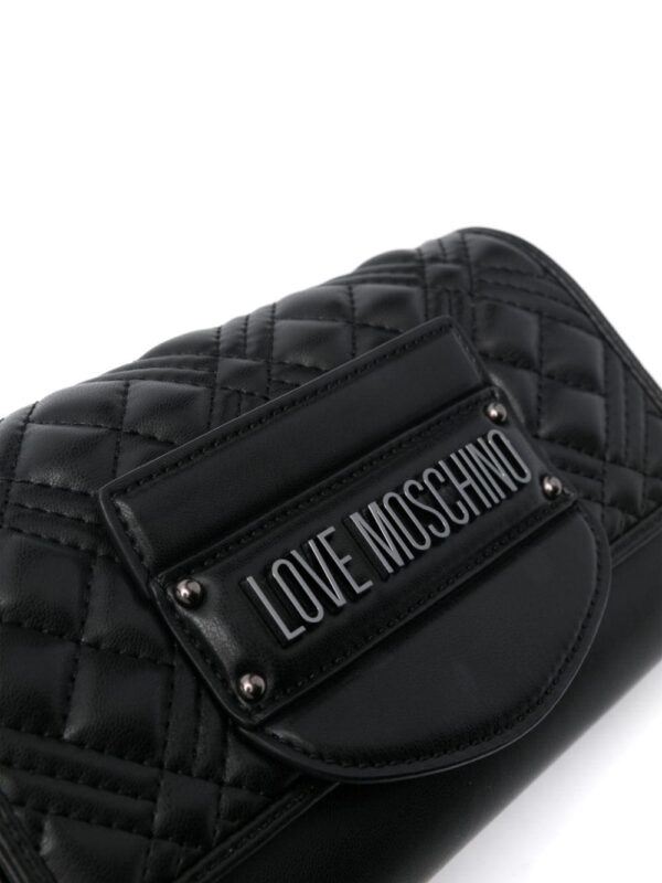 Love Moschino logo-lettering quilted shoulder bag - Image 4