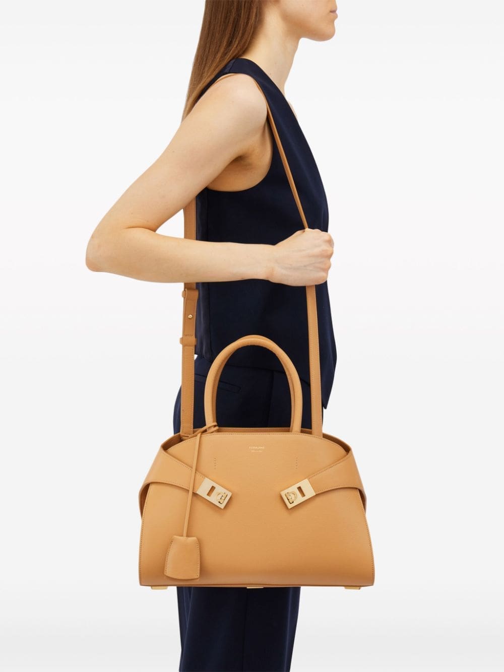 Ferragamo Hug handbag (S) - Image 2